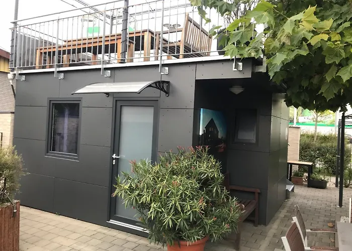 Tiny House Black Pearl