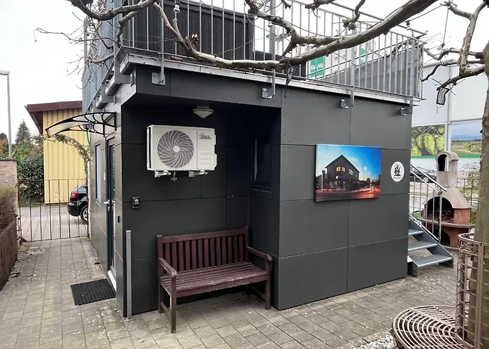 Tiny House Black Pearl